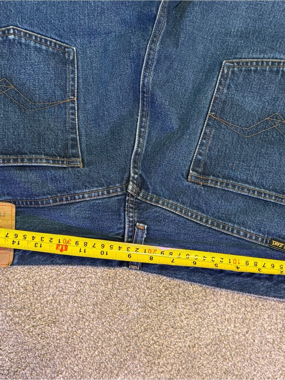 Vintage Straight Jeans in Classic Blue - Picture 5 of 6